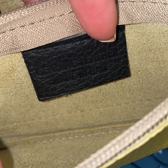 Leather wallet - Picture 4 of 7